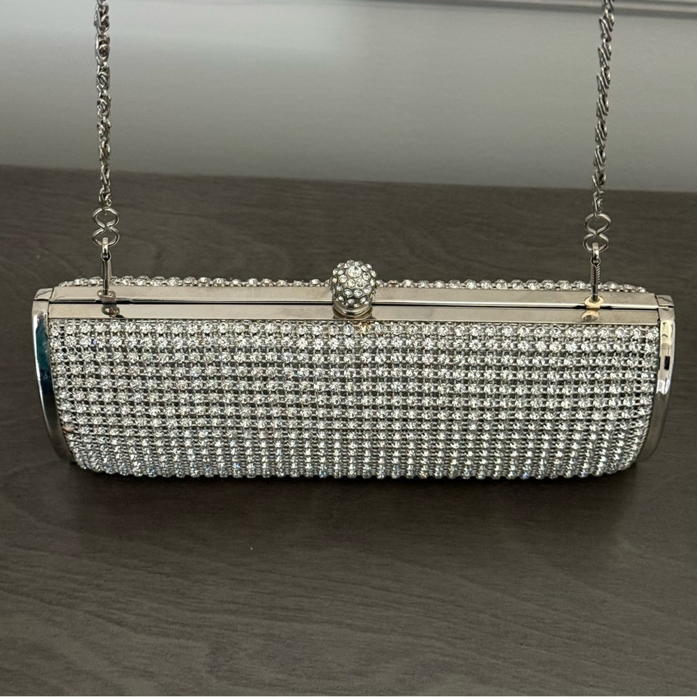 UNZE Elegant Silver Clutch Bag